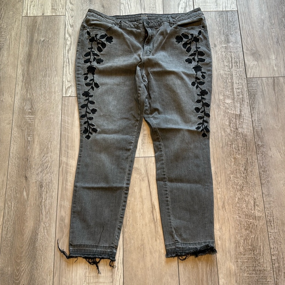 A.n.a leggings